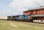 CSX 4705 & 5278 lead train Q740-19 northbound past the station